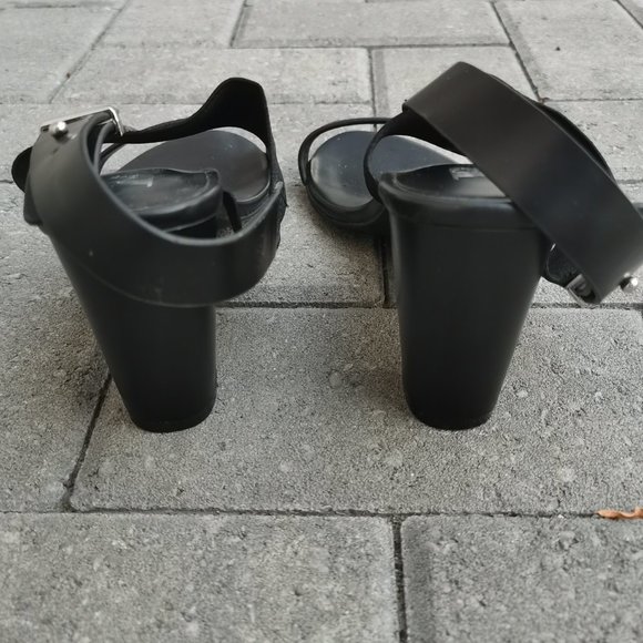 Brown's Black Heeled Sandals - Picture 7 of 11